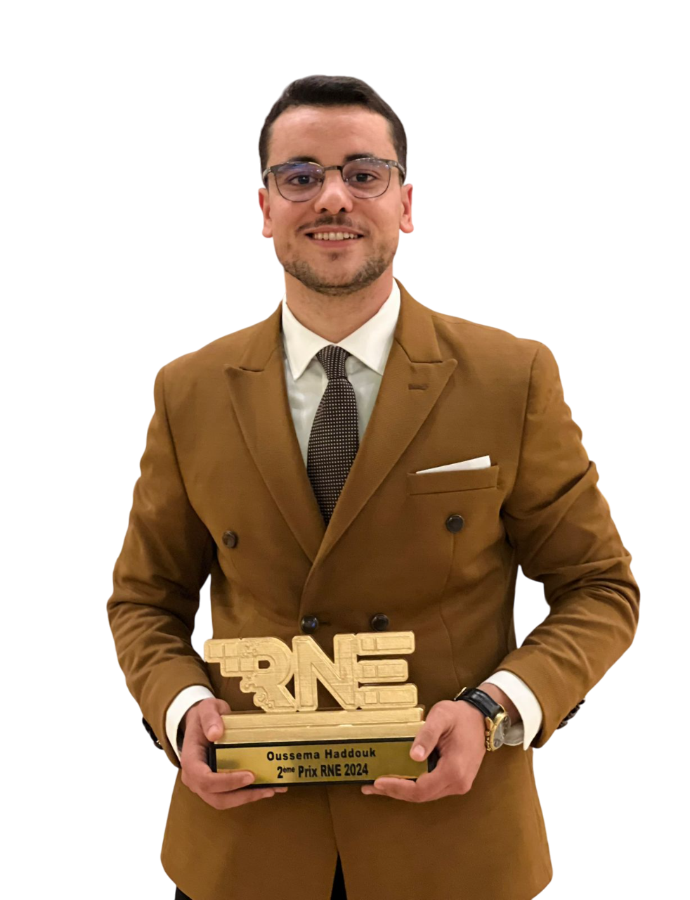 Maître HADDOUK OUSSEMA avec son trophée 2ème Prix RNE 2024